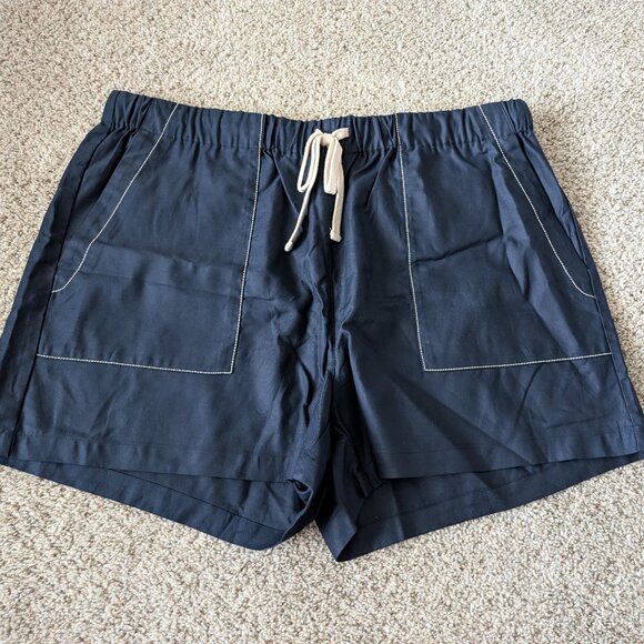 NWT Banana Republic contrast trim shorts, XXL - Picture 1 of 6
